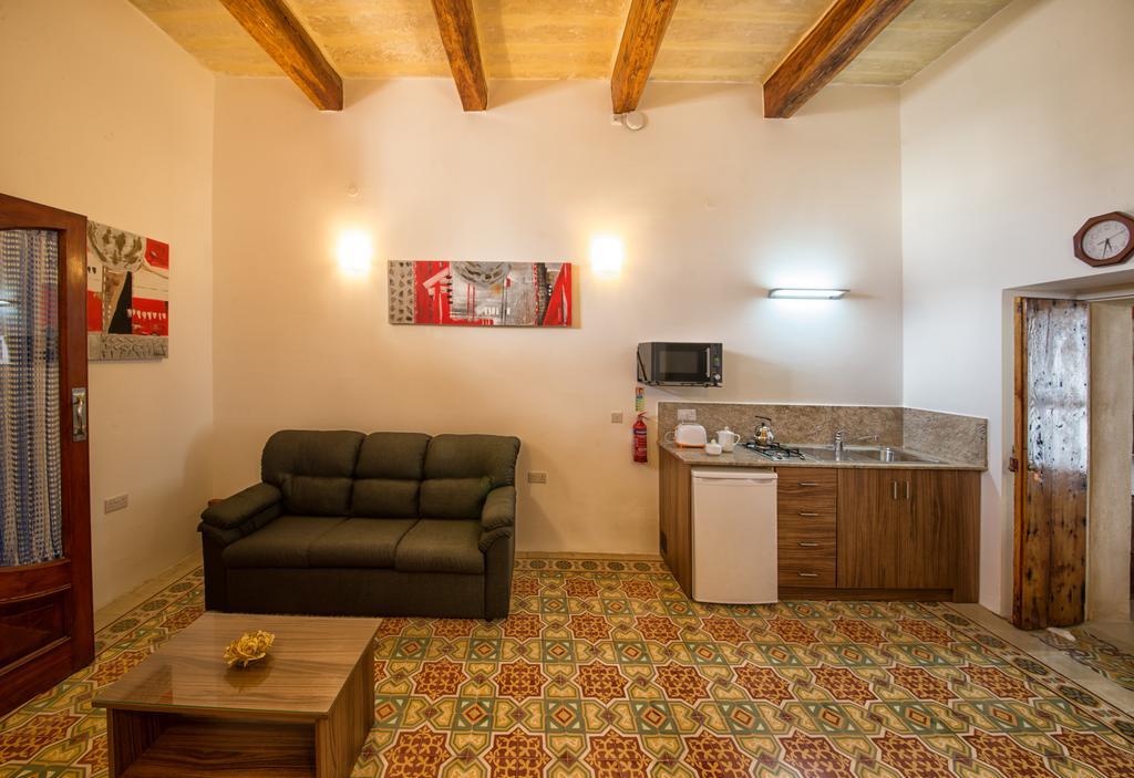 Quayside Apartments Марсашлокк Номер фото